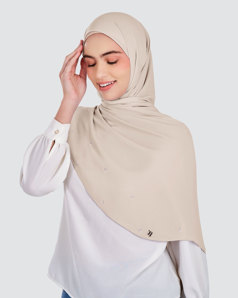 Image of LADY SARAH CRYSTAL SHAWL - PEANUT