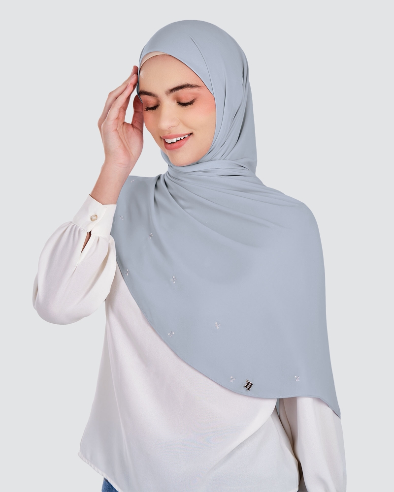 Image of LADY SARAH CRYSTAL SHAWL - WATERFALL