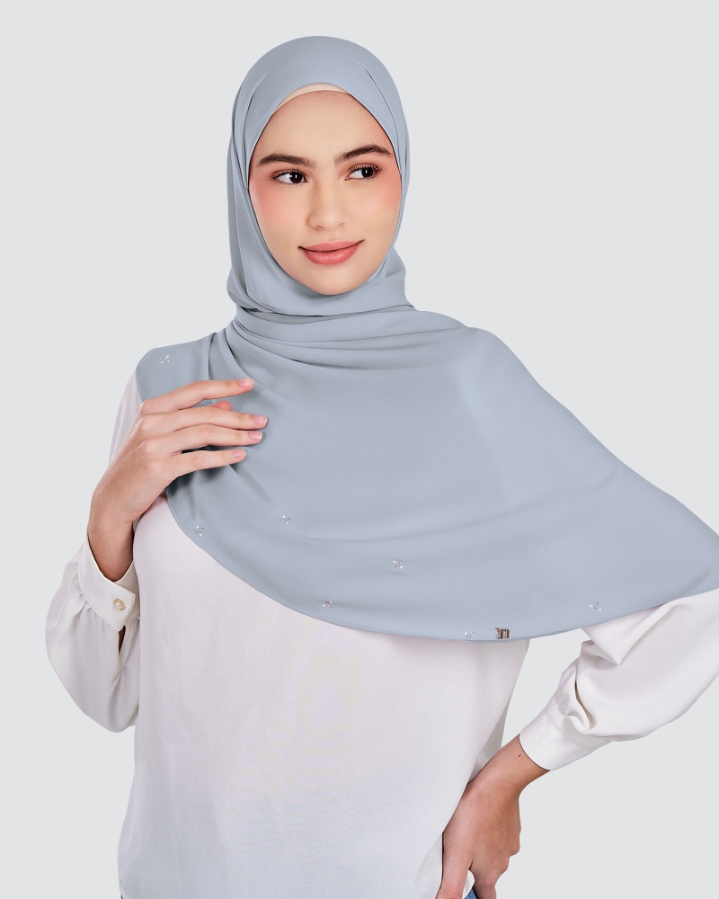 Image of LADY SARAH CRYSTAL SHAWL - WATERFALL