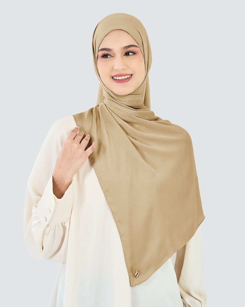 LEILA LINE SATIN SHAWL
