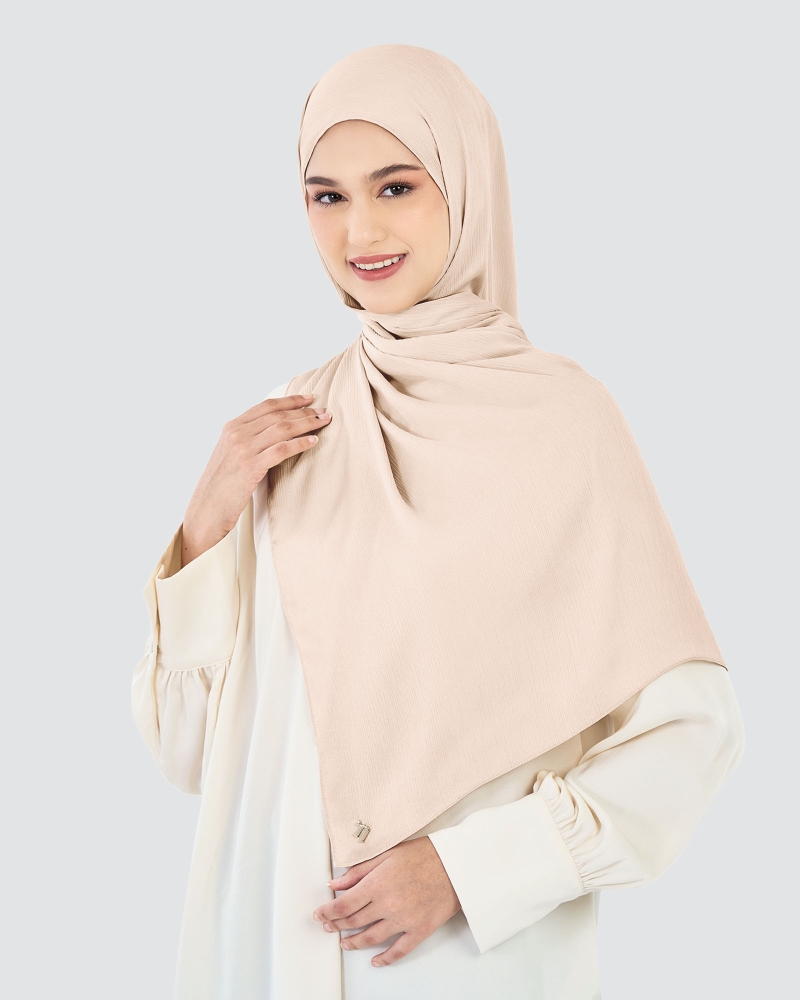Image of LEILA LINE SATIN SHAWL