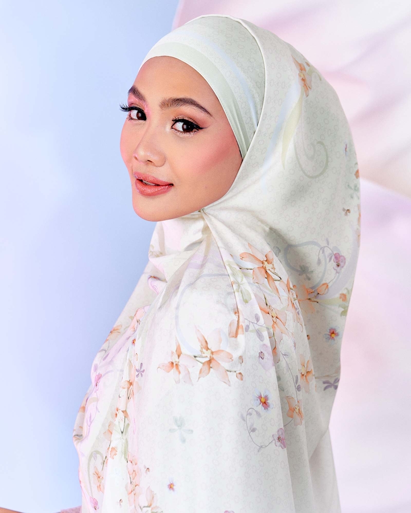 Image of THE BUNGA SERIES: LOVE LANGUAGE SHAWL - SUNSHINE