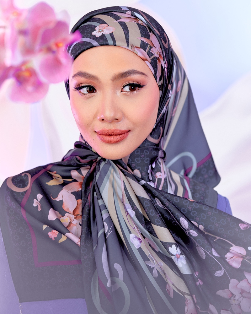 Image of THE BUNGA SERIES: LOVE LANGUAGE SQUARE - BEAU