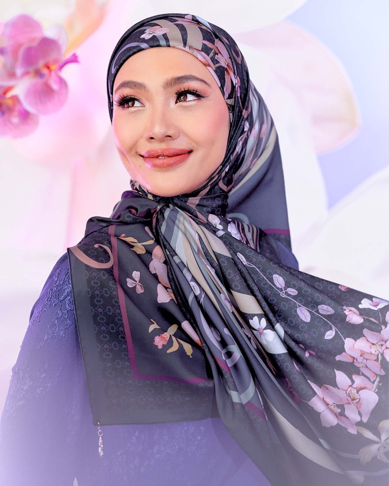 Image of THE BUNGA SERIES: LOVE LANGUAGE SQUARE - BEAU