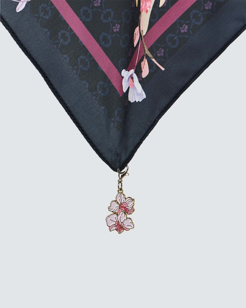 Image of THE BUNGA SERIES: LOVE LANGUAGE SQUARE - BEAU