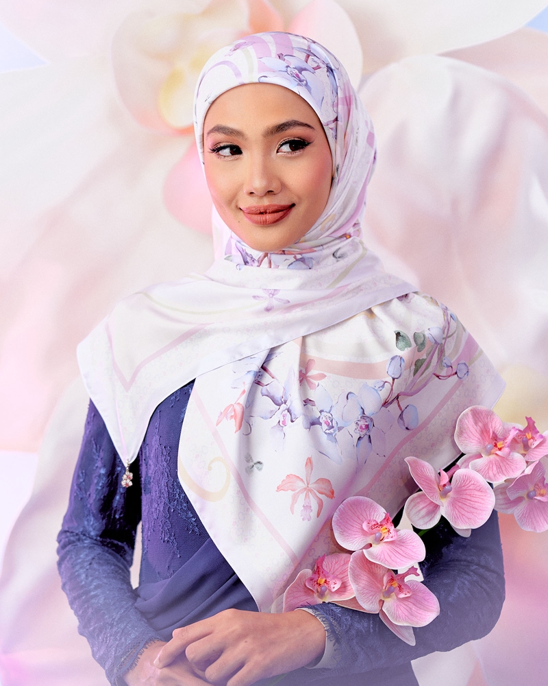 Image of THE BUNGA SERIES: LOVE LANGUAGE SQUARE - LOVE