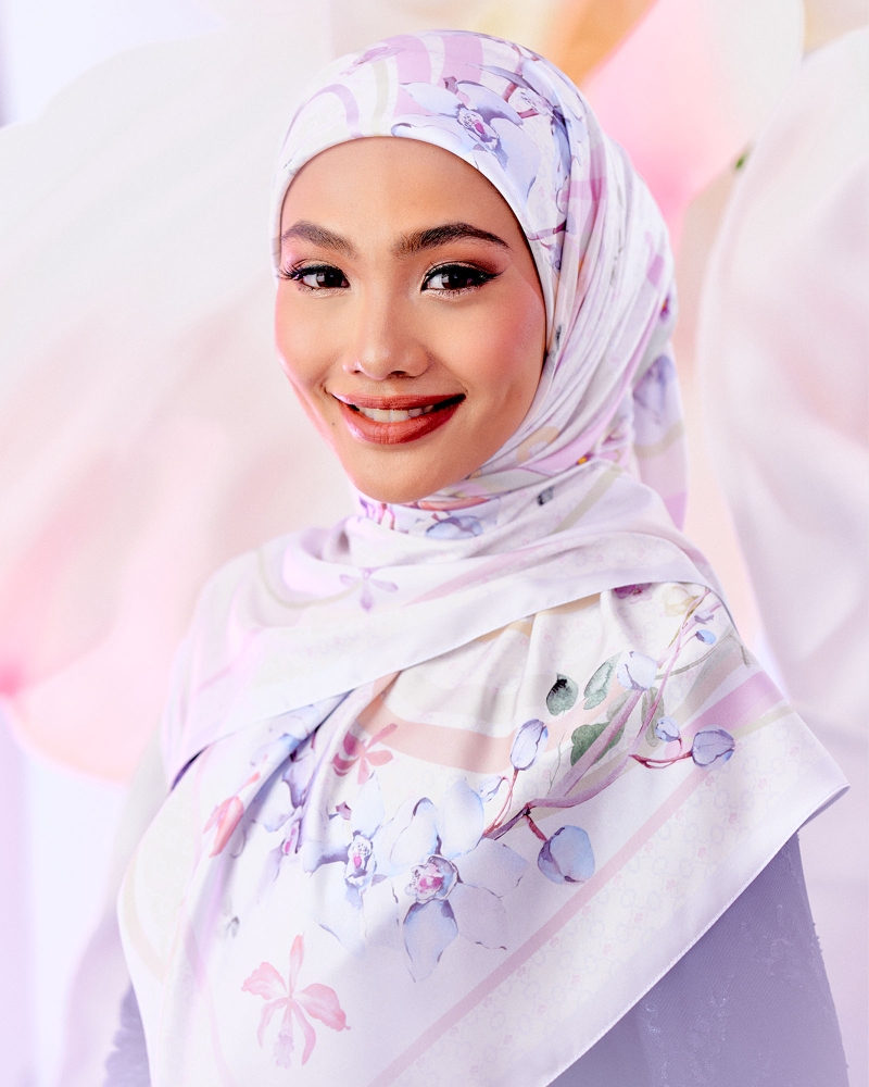 Image of THE BUNGA SERIES: LOVE LANGUAGE SQUARE - LOVE