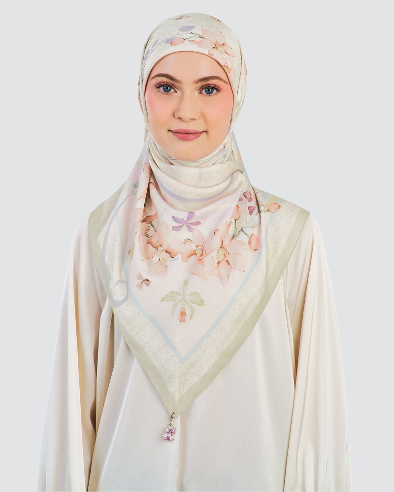 Image of THE BUNGA SERIES: LOVE LANGUAGE SQUARE - SUNSHINE