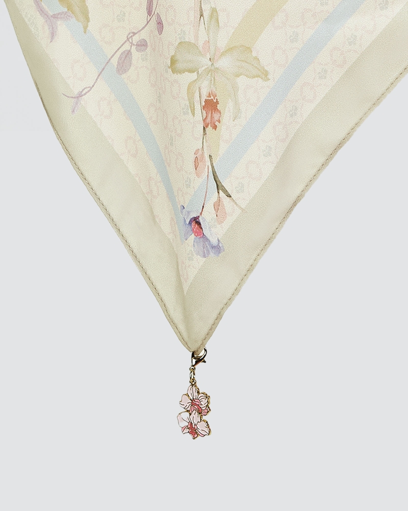 Image of THE BUNGA SERIES: LOVE LANGUAGE SQUARE - SUNSHINE