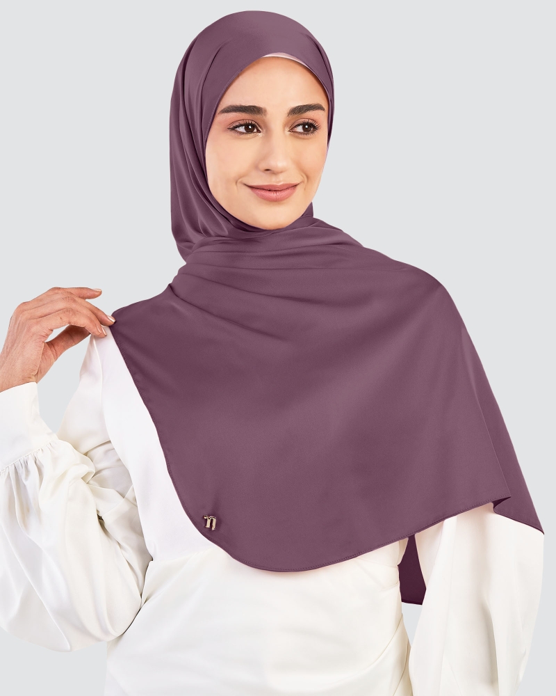 Image of LUNA SATIN SHAWL