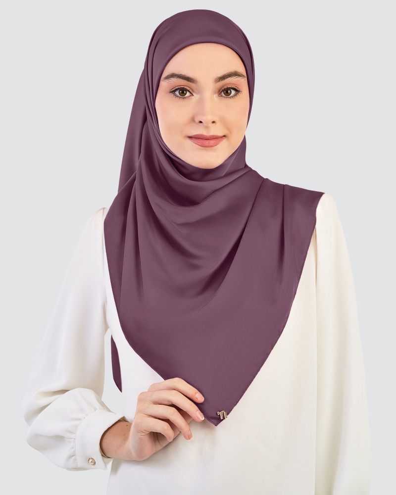 Image of LUNA SATIN SQUARE