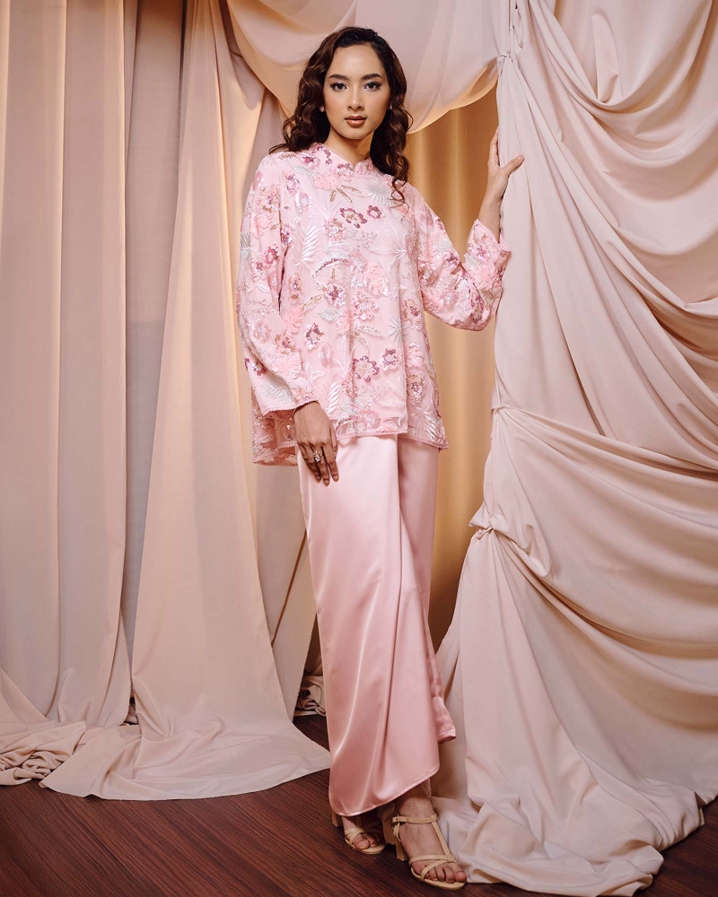 Image of LUXE THALINA KURUNG SET