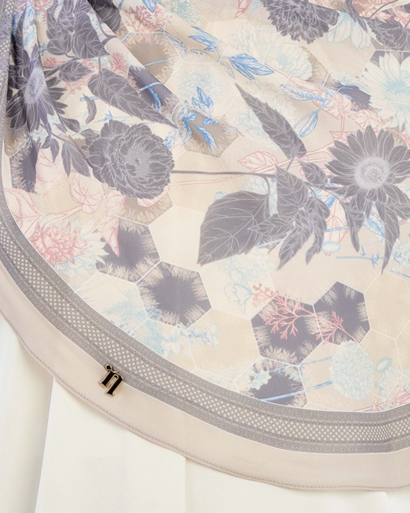 Image of MADU CHIFFON SHAWL - MANIS