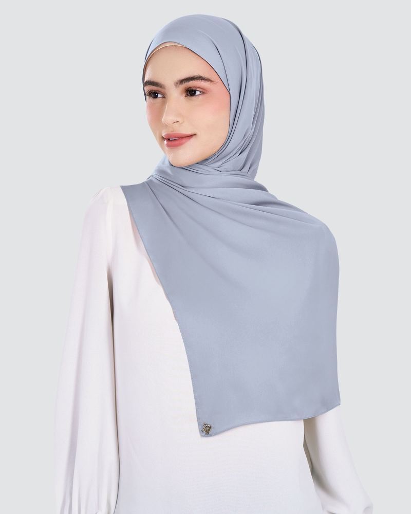 Image of MARISA MATTE SATIN SHAWL