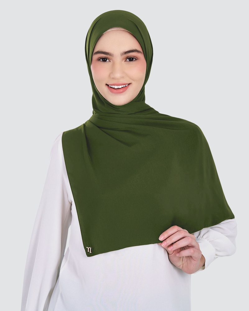 Image of MARISA MATTE SATIN SHAWL