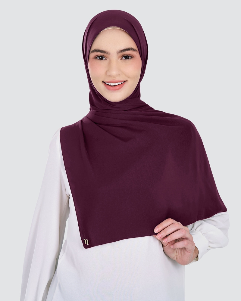 Image of MARISA MATTE SATIN SHAWL