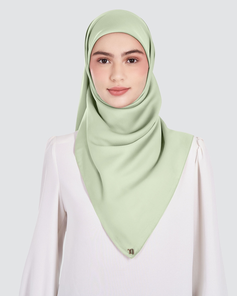 Image of MARISA MATTE SATIN SQUARE