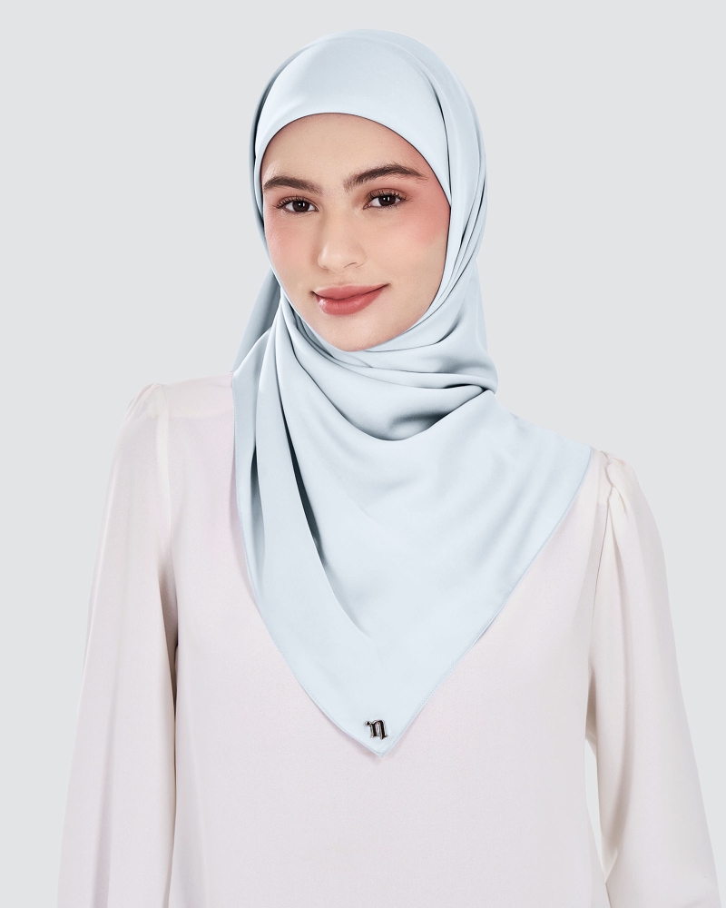 Image of MARISA MATTE SATIN SQUARE