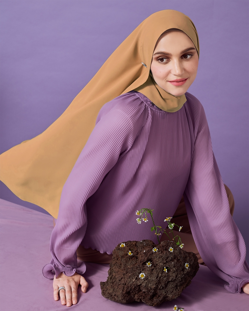 Image of MAYA MATTE SATIN SHAWL - PUMPKIN