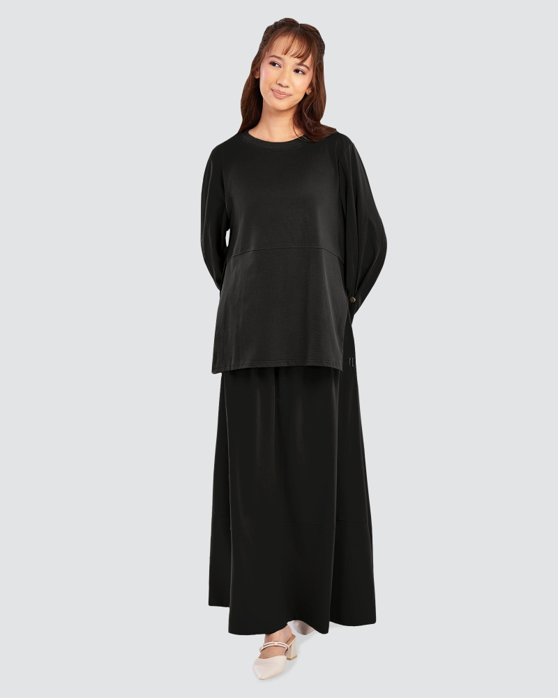 Image of MILA RELAXED FIT TOP - BLACK