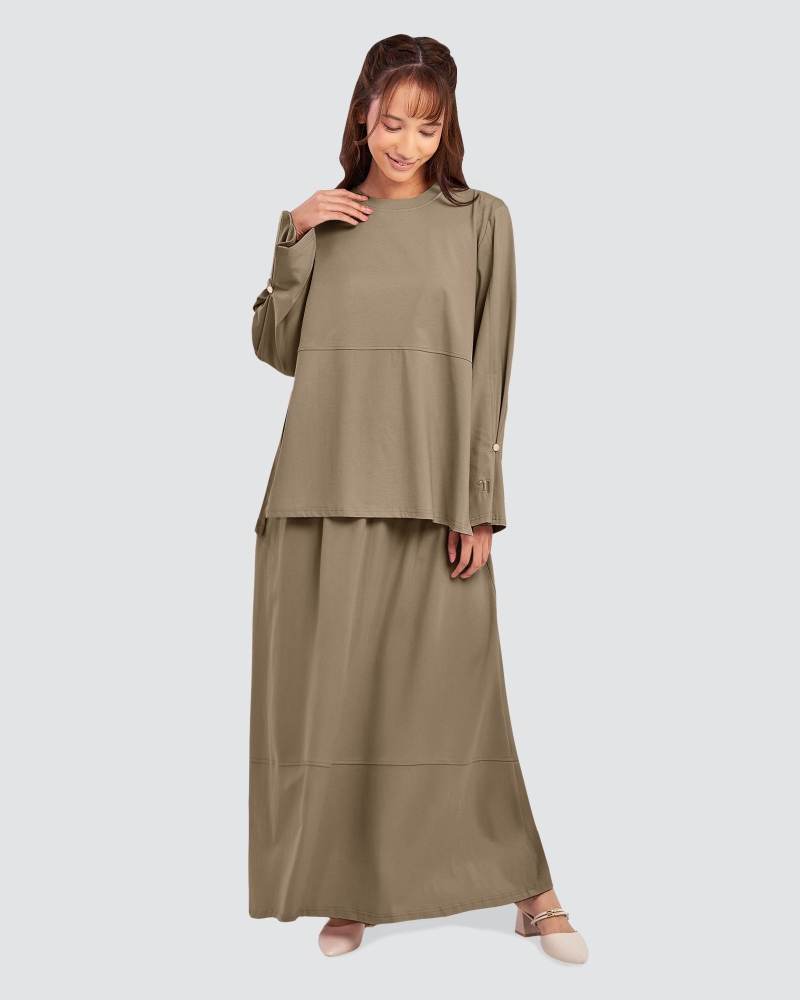 Image of MILA RELAXED FIT TOP - BROWN