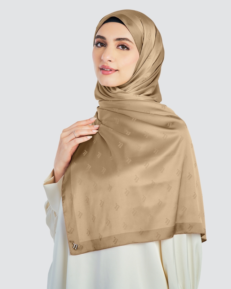 Image of MODA WOVEN SHAWL - CROISSANT