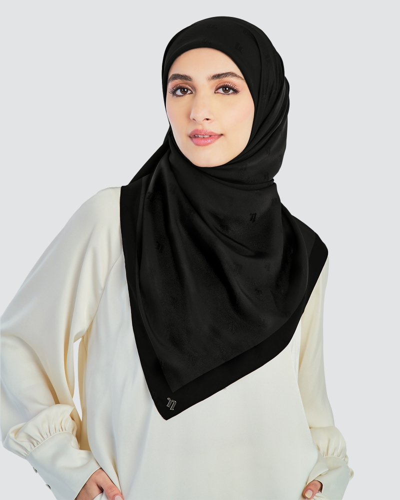 MODA WOVEN SQUARE - BLACK