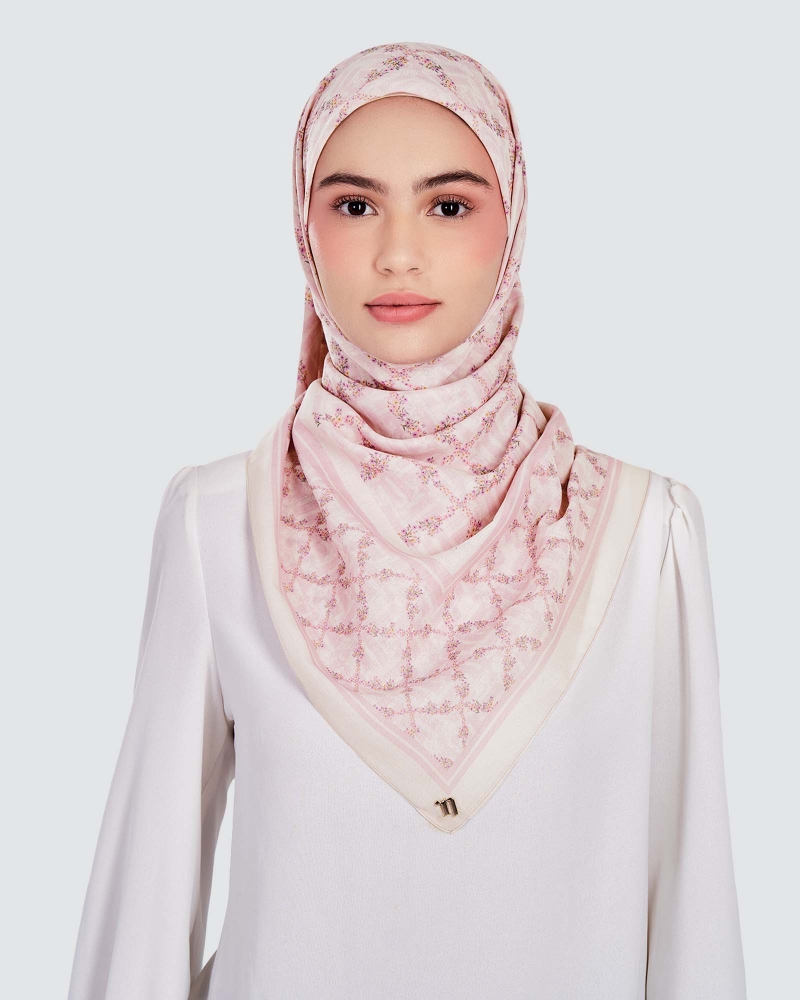 Image of MONOGRAM TRELLIS SQUARE - BLOSSOM