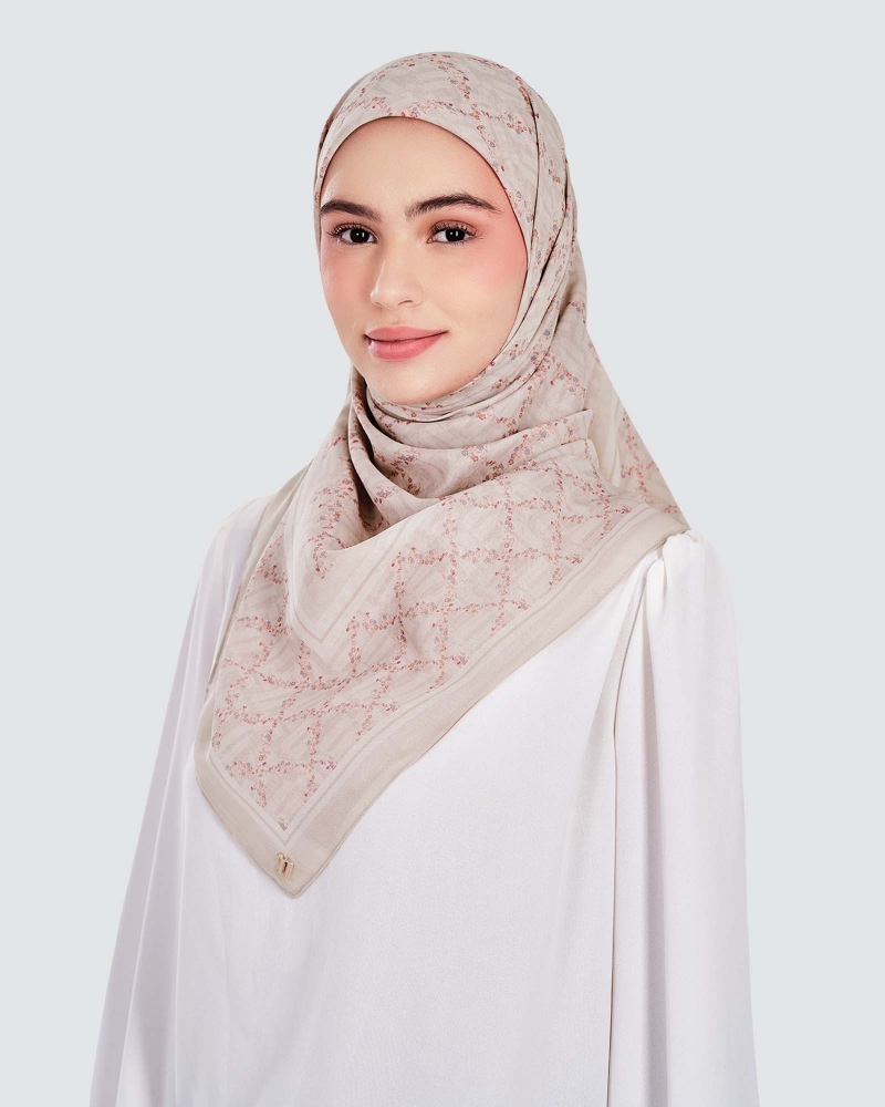 Image of MONOGRAM TRELLIS SQUARE - DAWN