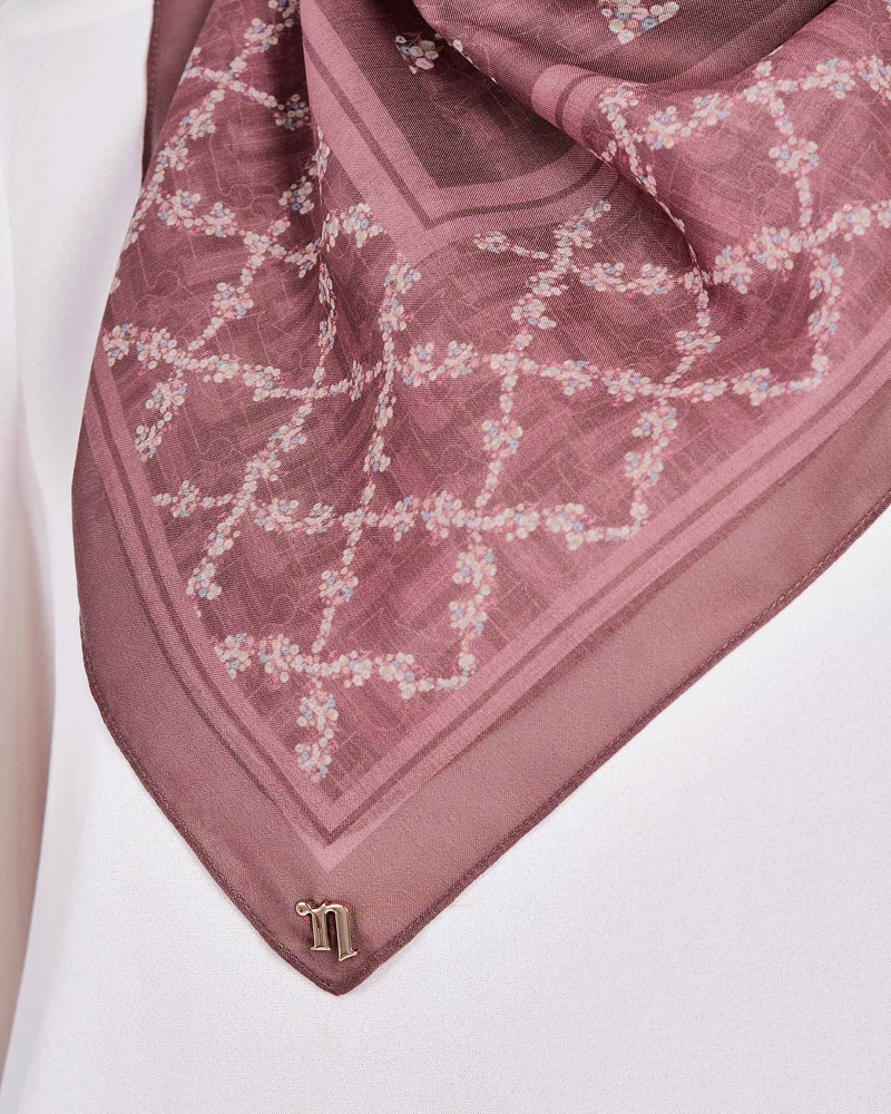 Image of MONOGRAM TRELLIS SQUARE - MAHOGANY