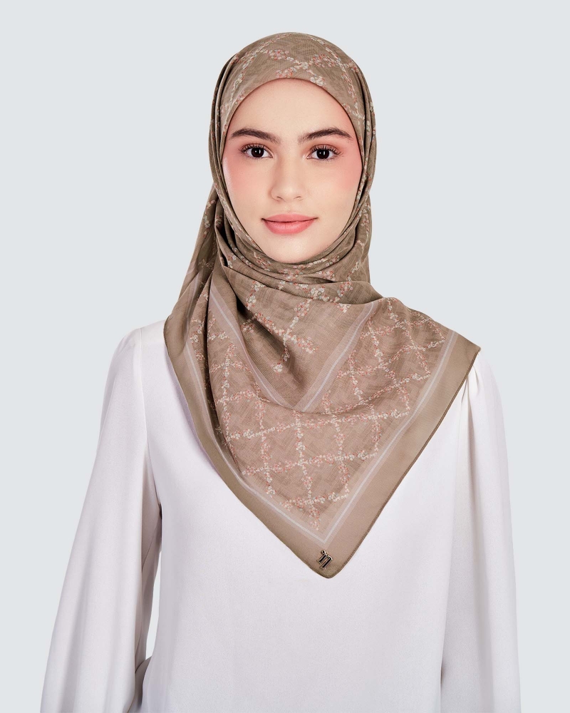 Image of MONOGRAM TRELLIS SQUARE - TRUFFLE