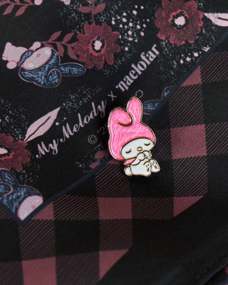 Image of MY MELODY X NAELOFAR SHAWL - BLACKFOREST