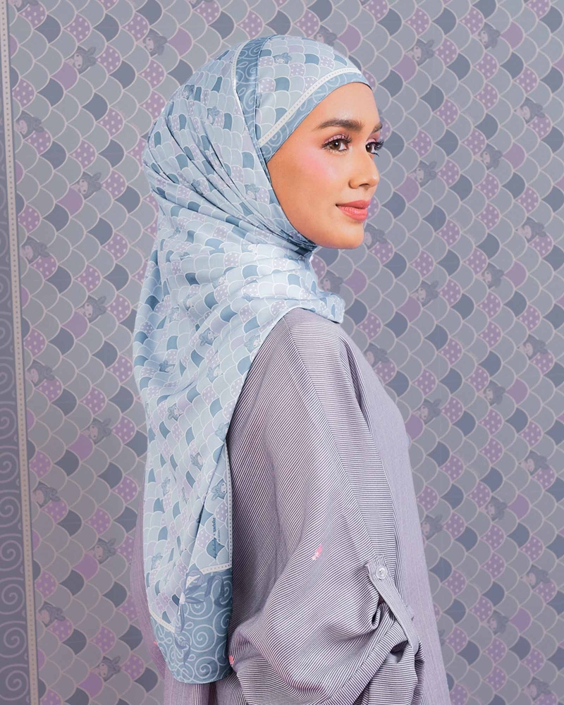 MY MELODY X NAELOFAR SHAWL - BLUEBELL
