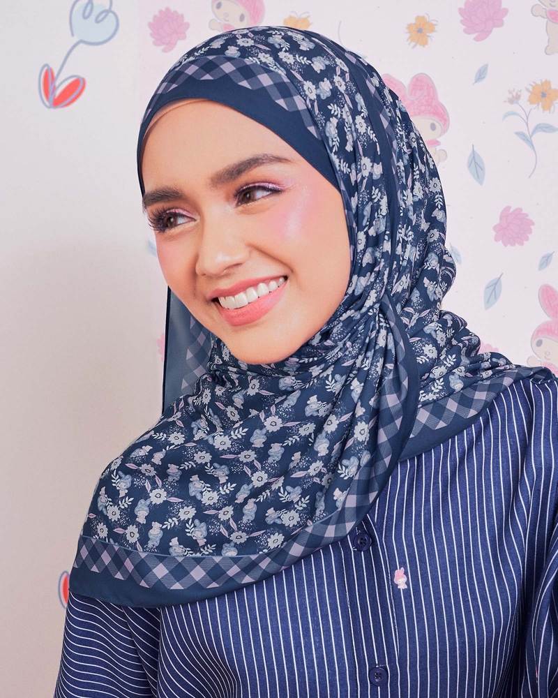 MY MELODY X NAELOFAR SHAWL - BLUEBERRY