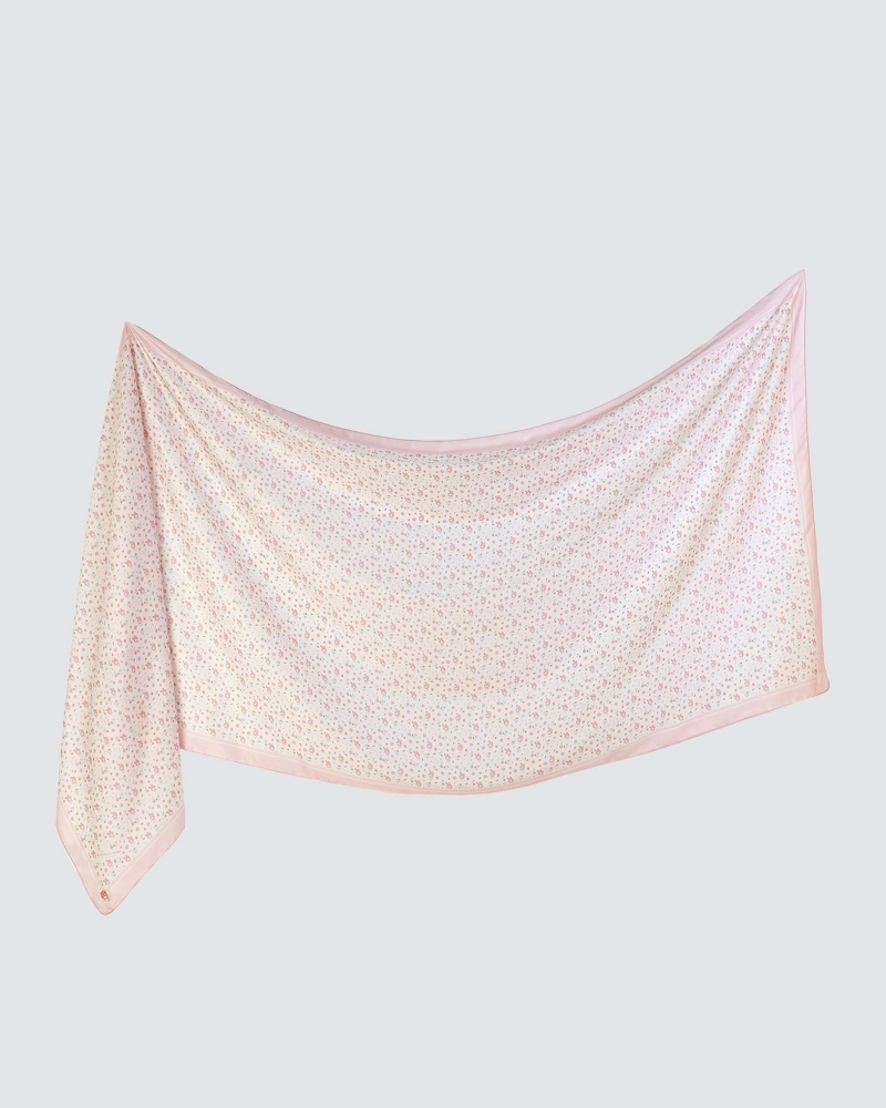 Image of MY MELODY X NAELOFAR SHAWL - SHORTCAKE