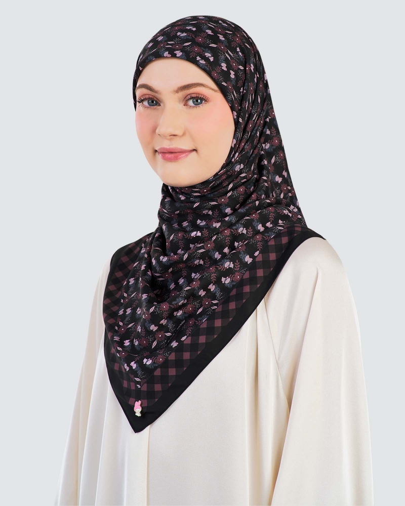 Image of MY MELODY X NAELOFAR SQUARE - BLACKFOREST