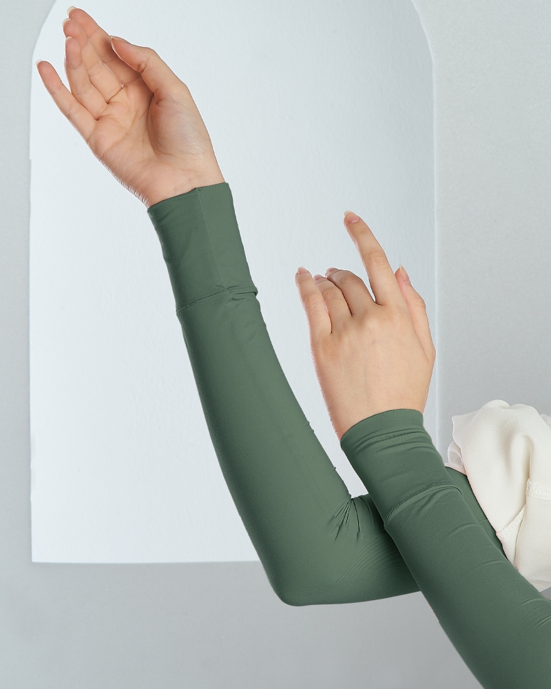 Image of NWEAR AURA HAND SOCKS