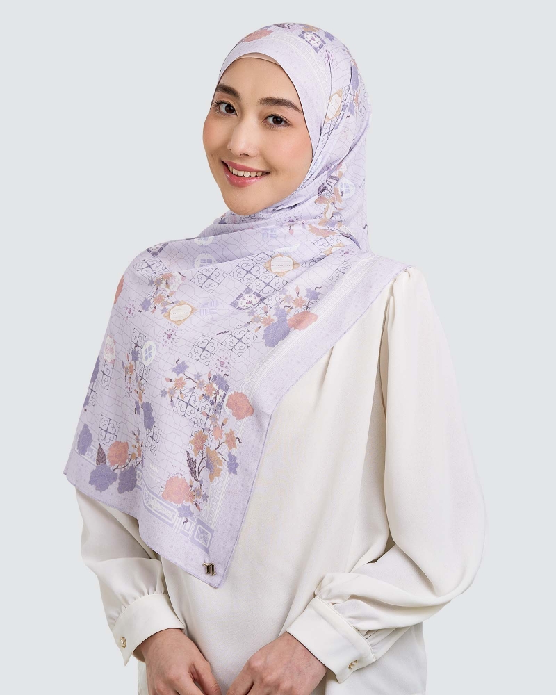 Image of NAELOFAR X INSIDE SCOOP SHAWL - BINGKA KELADI
