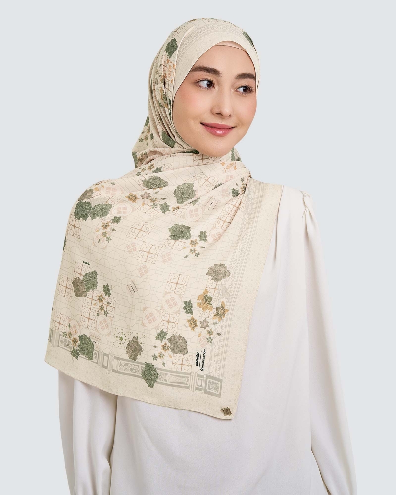 Image of NAELOFAR X INSIDE SCOOP SHAWL - CENDOL