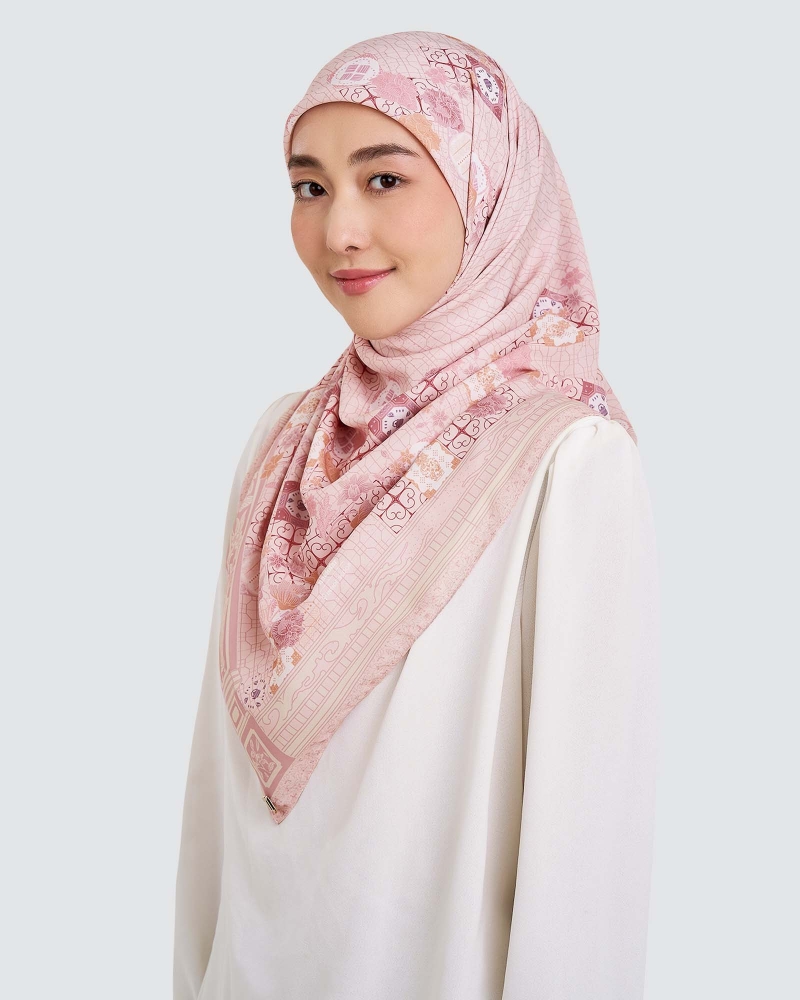 Image of NAELOFAR X INSIDE SCOOP SQUARE - AIS BATU CAMPUR