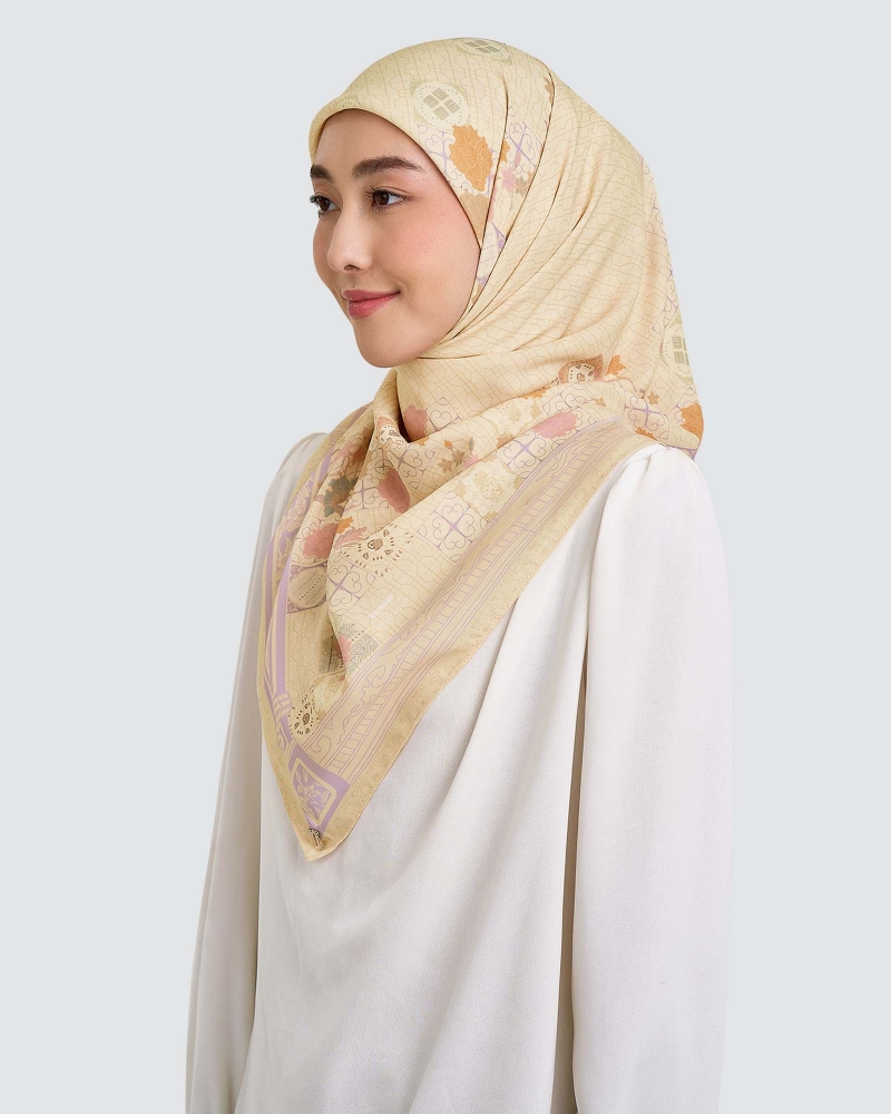 Image of NAELOFAR X INSIDE SCOOP SQUARE - JAGUNG MANIS