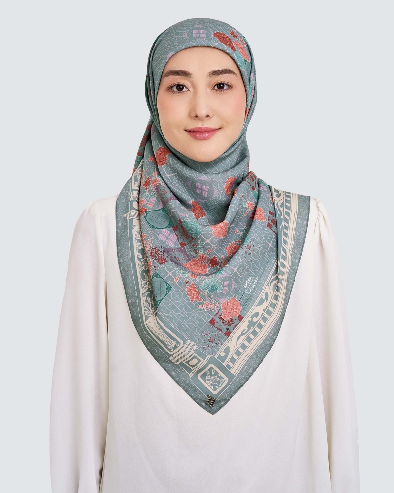 Image of NAELOFAR X INSIDE SCOOP SQUARE - KELOPAK MAWAR