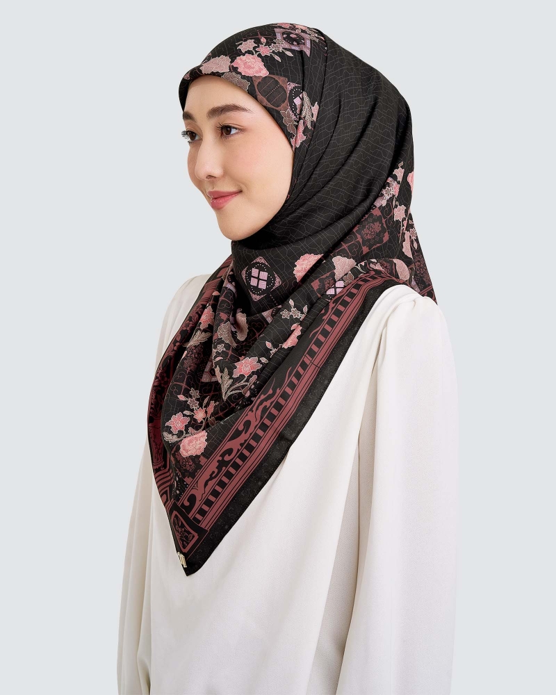 Image of NAELOFAR X INSIDE SCOOP SQUARE - KOPI HITAM