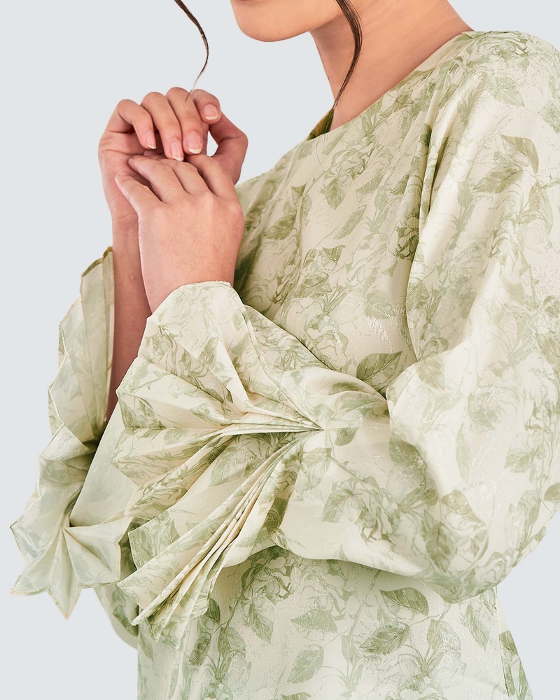 Image of NILAMSARI KURUNG SET  - WHITE JADE