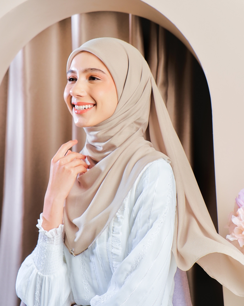 Image of NITA BAWAL SHAWL - FRAPPE