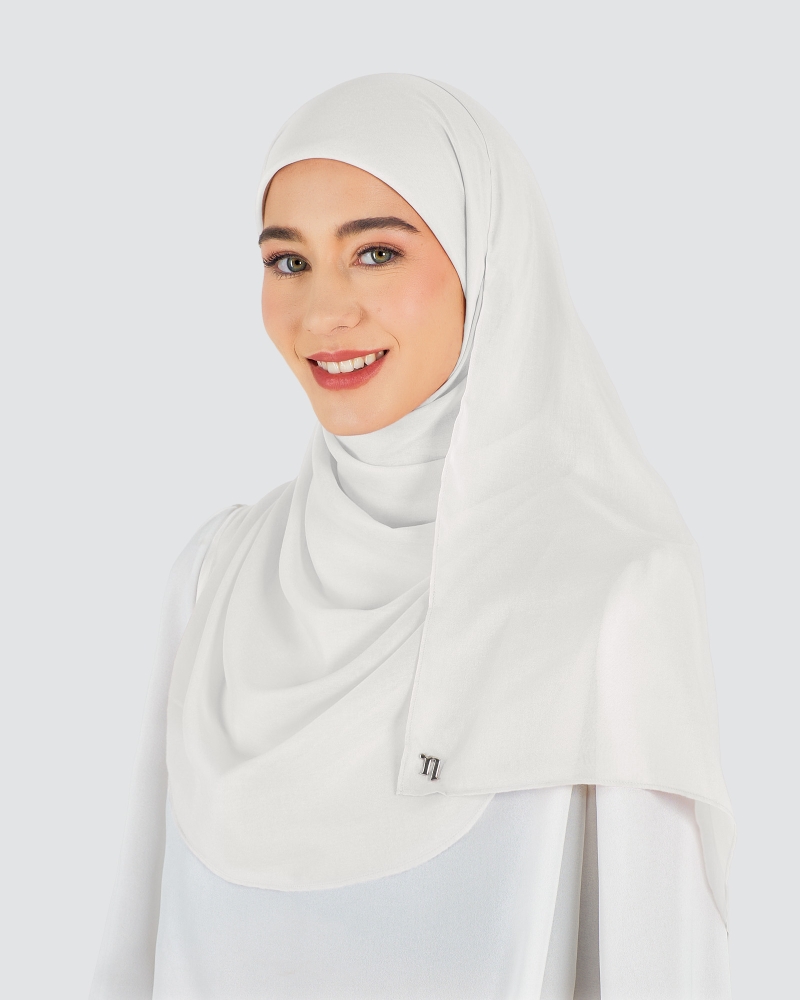 Image of NITA BAWAL SHAWL - WHITE