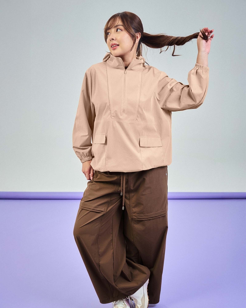 nPOWER DRAWSTRING PARKA - SAND