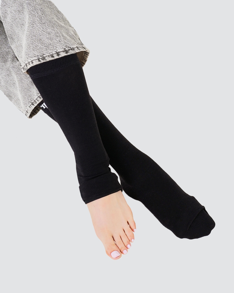 Image of NWEAR ASMA SOCKS - BLACK
