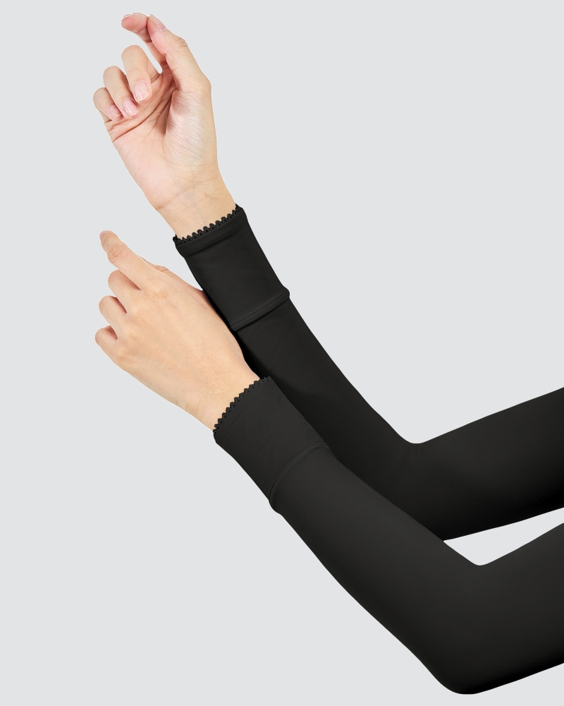 Image of NWEAR AYLA HANDSOCKS - BLACK