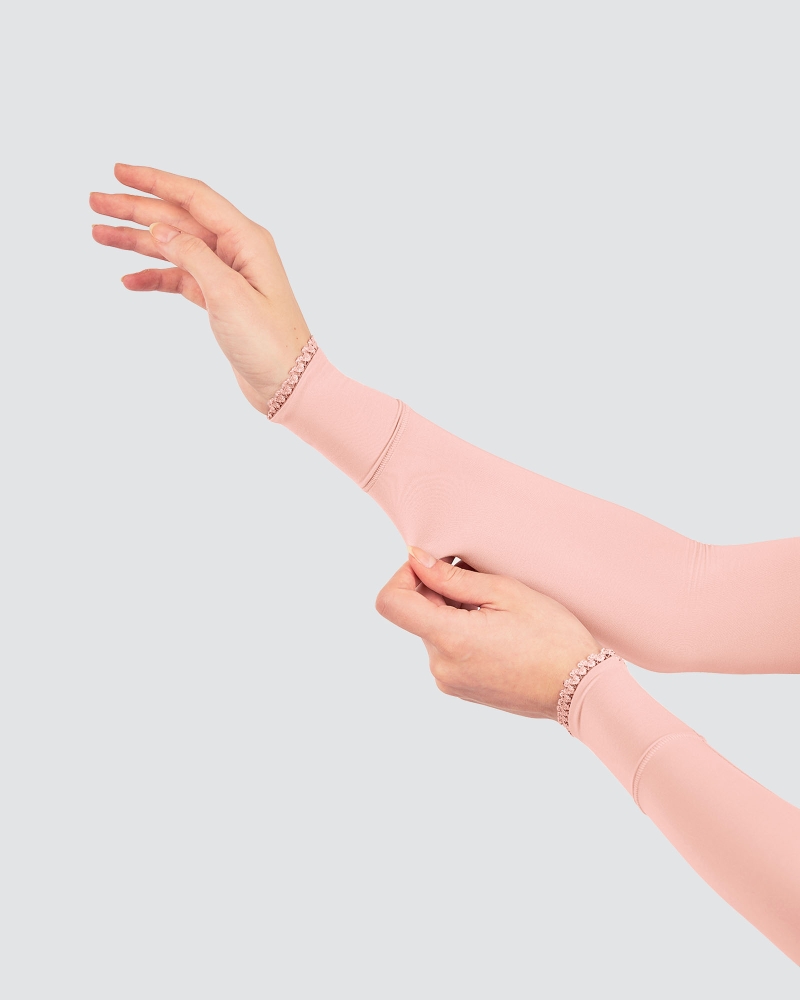 Image of NWEAR AYNA HANDSOCKS - DUSTY CORAL